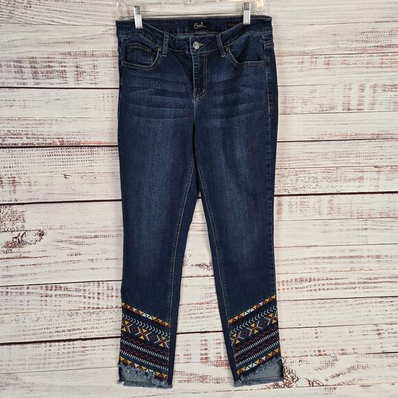 Earl Women's Skinny Ankle Embroidered Crop Jeans Size 10 Tapered Raw Hem - Picture 1 of 11